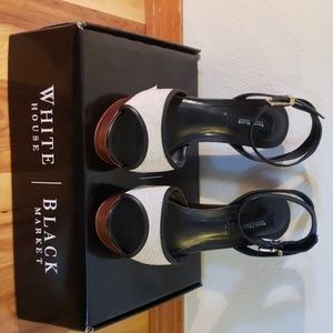 White tweed platform peep toe pump sandals, size 8